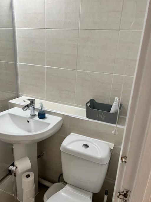 2 Bed Solihull Near Nec Airport, Jlr, Resort Wrld Eksteriør bilde