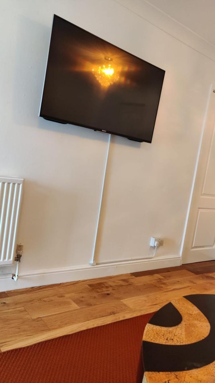 2 Bed Solihull Near Nec Airport, Jlr, Resort Wrld Eksteriør bilde