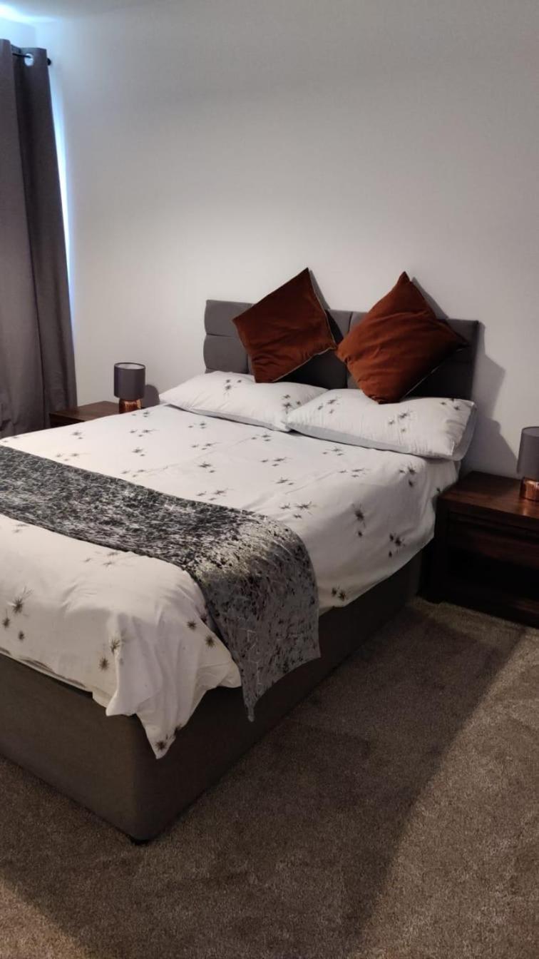 2 Bed Solihull Near Nec Airport, Jlr, Resort Wrld Eksteriør bilde